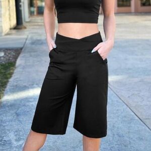 G4Free Black cropped Athletic leggings size Xl